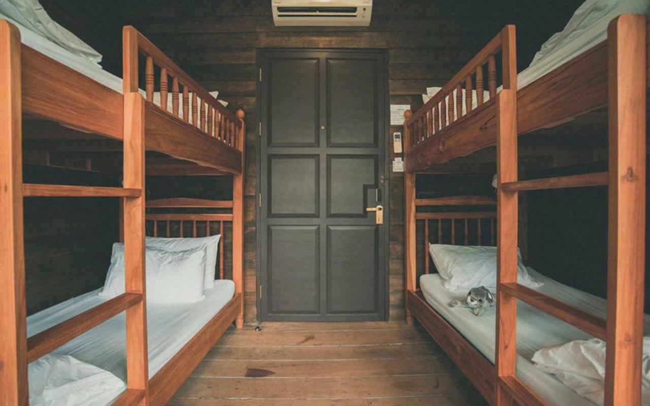 Canale Hostel Бангкок Экстерьер фото